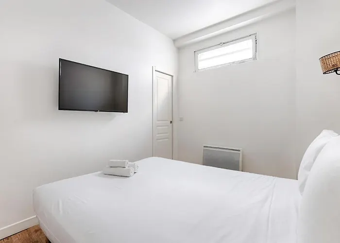 2br Montmartre Chapelle Apartman