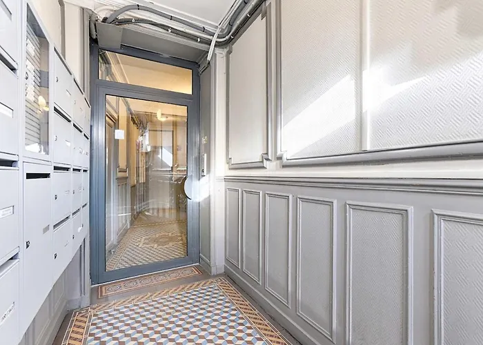 2br Montmartre Chapelle Apartman *
