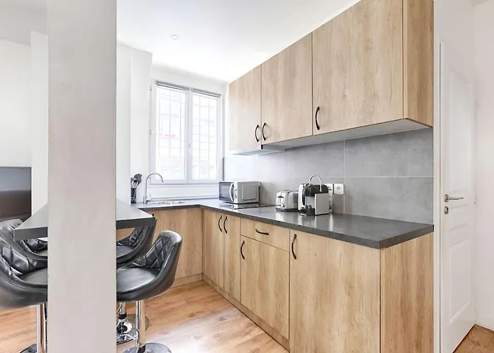 2br Montmartre Chapelle Párizs