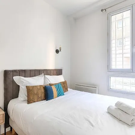 2br Montmartre Chapelle Apartmán *