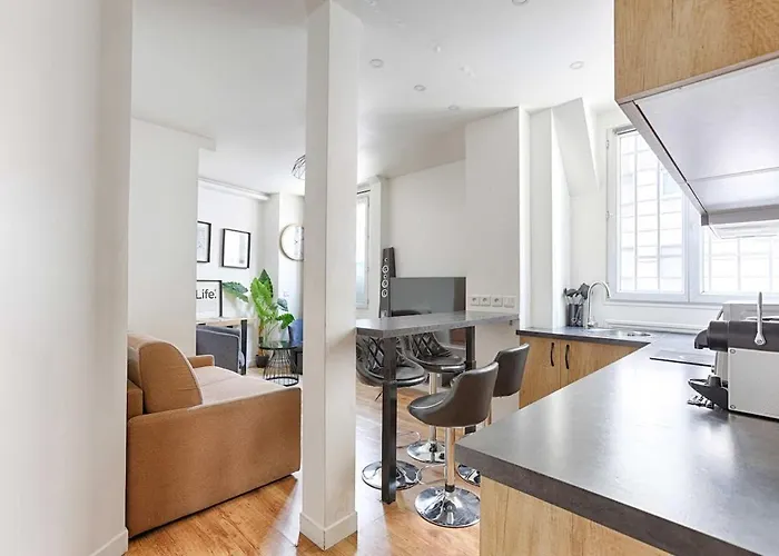 2br Montmartre Chapelle *